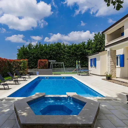 Tatil Evi Augusta Tomisici